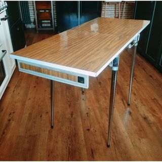 Mesa midcentury de cocina