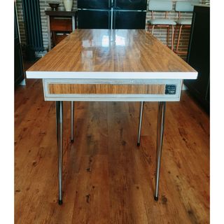 Mesa midcentury de cocina