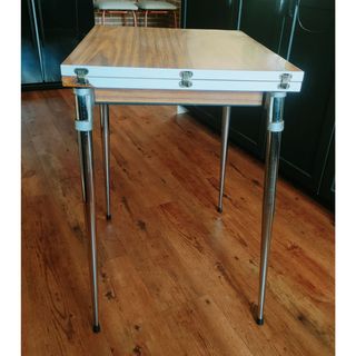 Mesa midcentury de cocina