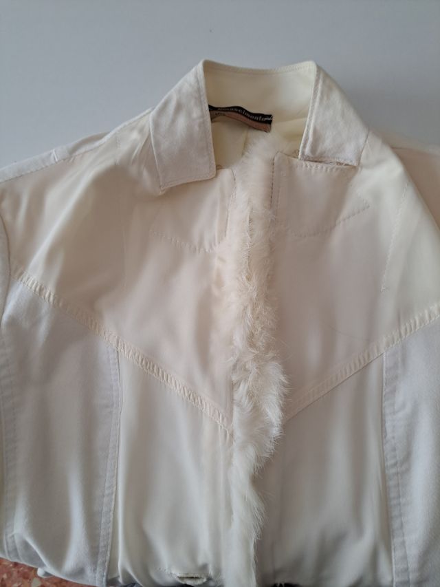 Jaquetita vestir ribeteada con piel de conejo nat.