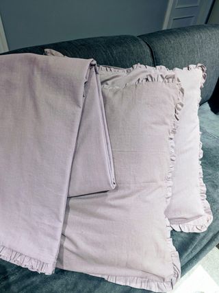 Funda nórdico color malva con 3 fundas almohadas