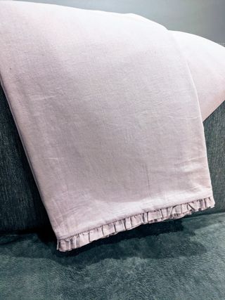 Funda nórdico color malva con 3 fundas almohadas