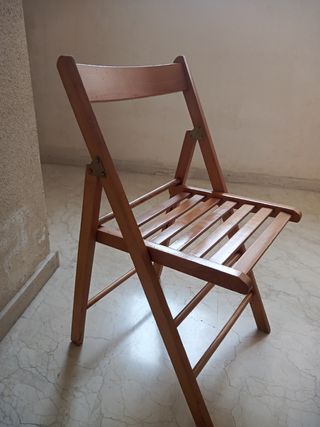 Silla de madera 