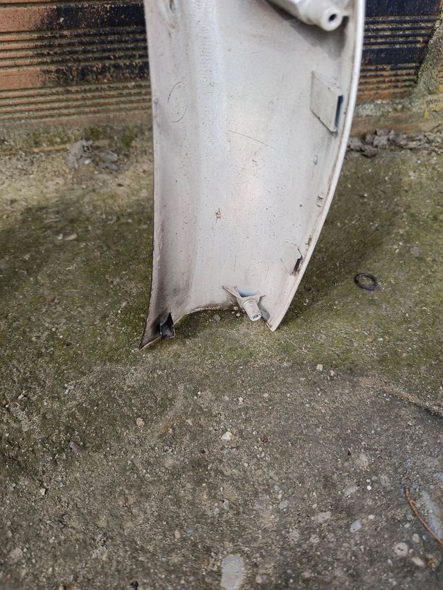 Frontal , escudo, carcasa Suzuki sixteen 125