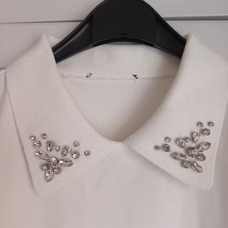 Camiseta cuello joya