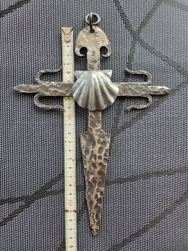 Cruz de Santiago de hierro