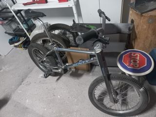 Monty T29