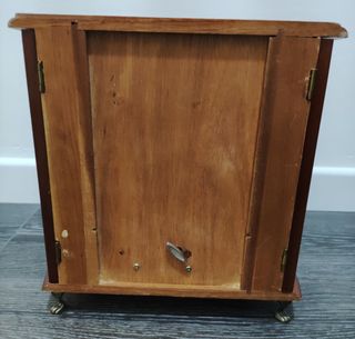 Carillon portagioie in legno