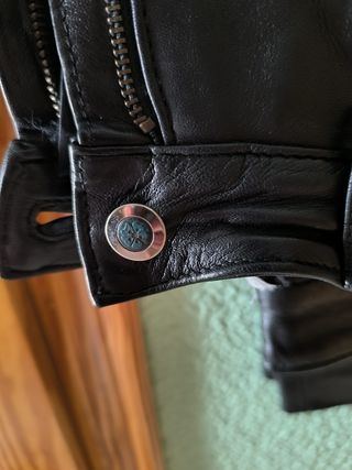 Pantalón de piel de mujer 