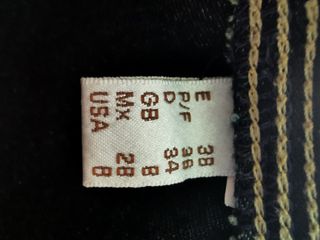 Cazadora vaquera entallada elástica