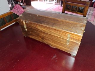 Baul cofre de madera antiguo