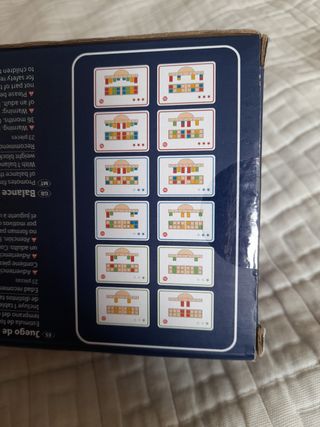 Juego de equilibrio de madera.