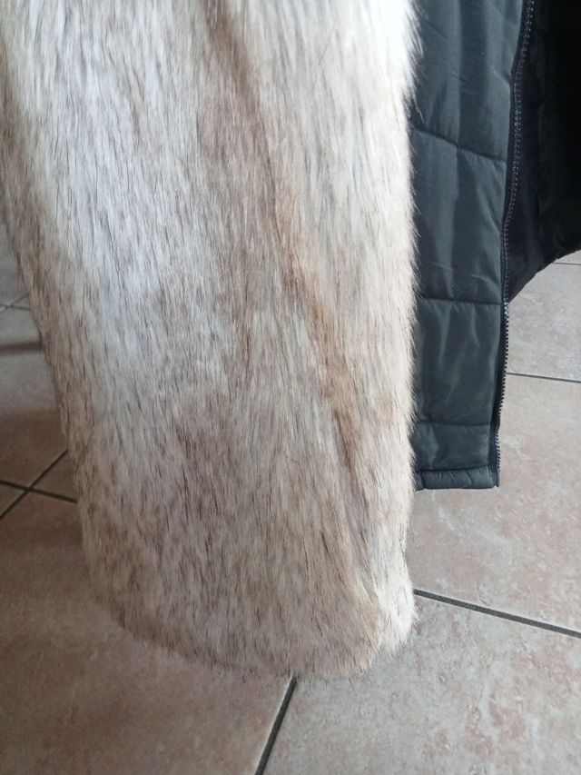  Pacchett rispaemio piumino donna  + pellicc Zara 