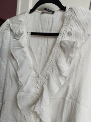 Blusa rustica volantes Zara
