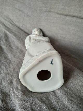FIGURA DE PORCELANA 