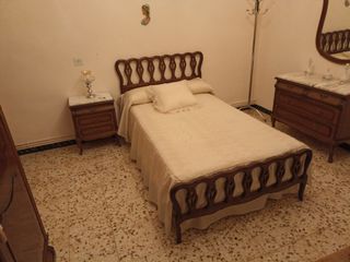Cama de madera 