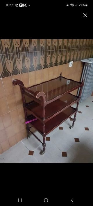 Camarera con ruedas