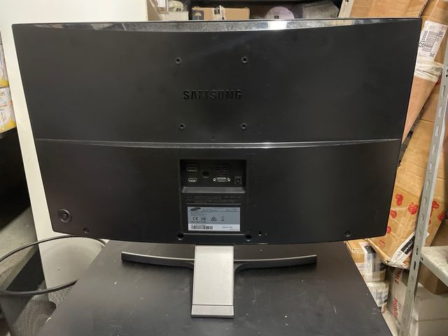 Video Samsung S27D590C