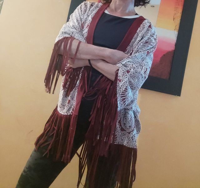 KIMONO HOLGADO CON FLECOS