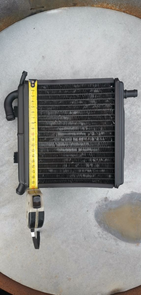 Radiatore termosifone refrigerante acqua