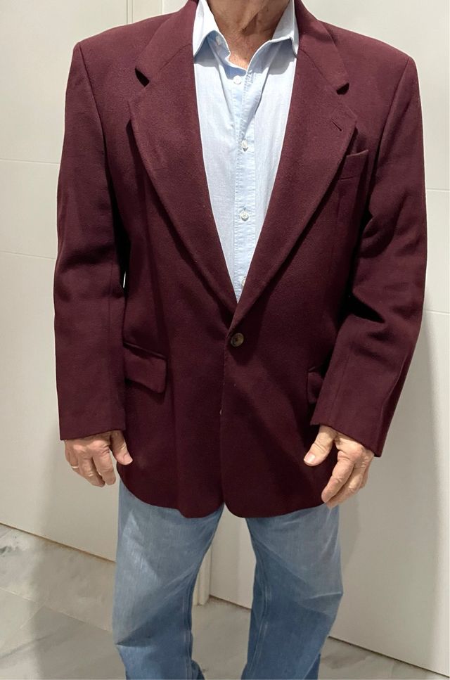 Chaqueta de cachemira burdeos