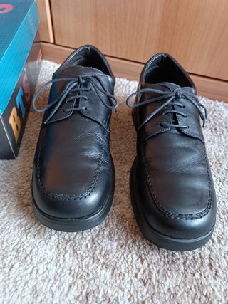 Zapatos de hombre negro n°42, marca"Botanas".