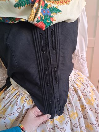 Traje de fallera huertana