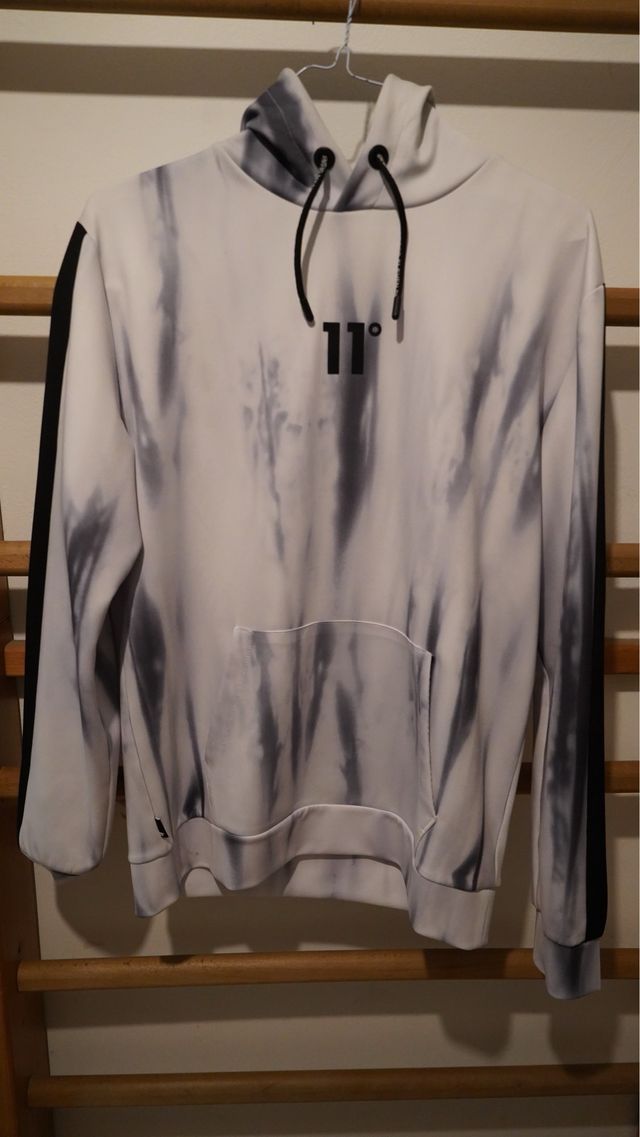11 DEGREES SUDADERA