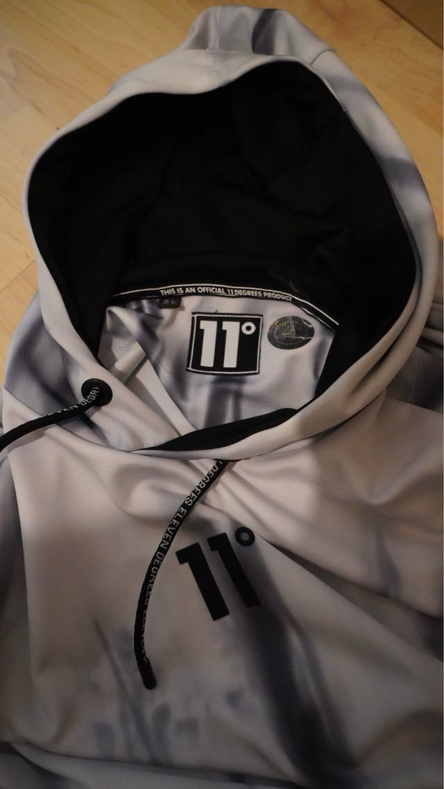 11 DEGREES SUDADERA