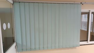 CORTINAS VERTICALES