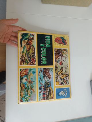 Album de cromos vida y color completo