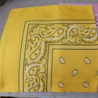 2 PAÑUELOS BANDANA ROSA Y AMARILLO