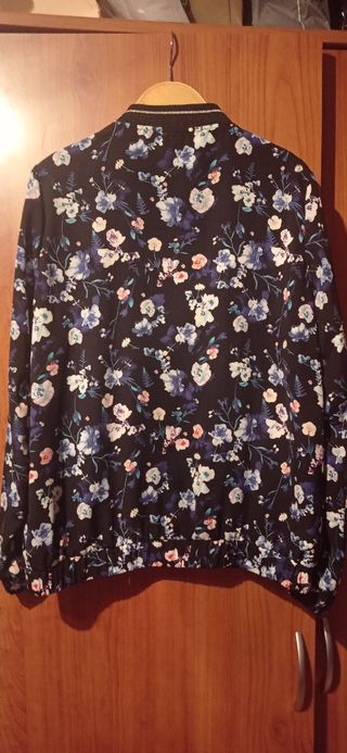 Chaqueta estampada fina forrada Kiabi