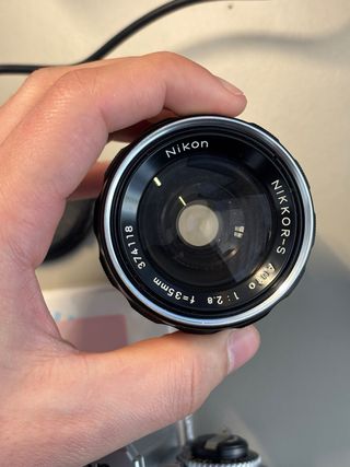 Cámara analógica Nikon FG  Nikkor 35mm f2.8