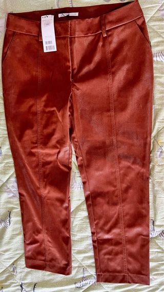 Pantalón imitación piel A. Dominguez NUEVO tal