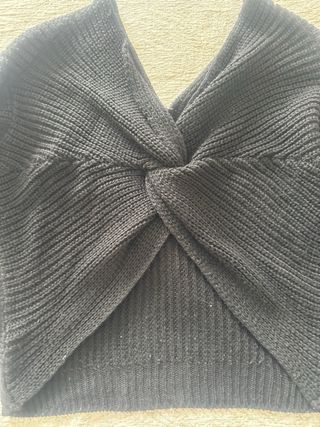 Jersey negro espalda abierta