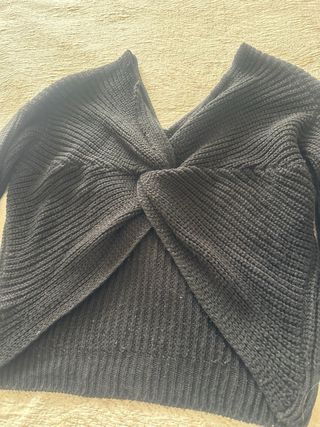 Jersey negro espalda abierta