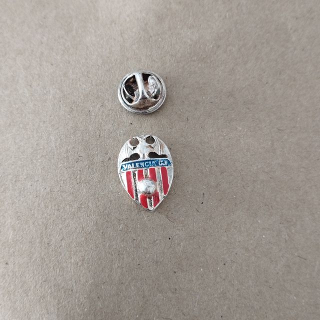 Insignia pin valencia
