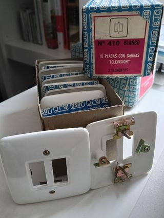 Material eléctrico,vintage, barato.