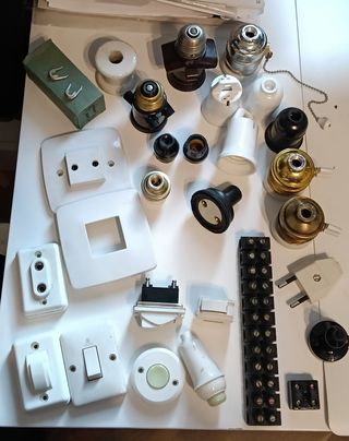 Material eléctrico,vintage, barato.