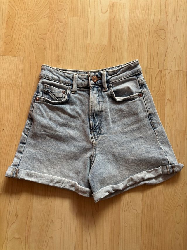 Vaquero corto stradivarius