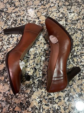 Zapato con tacon mujer.