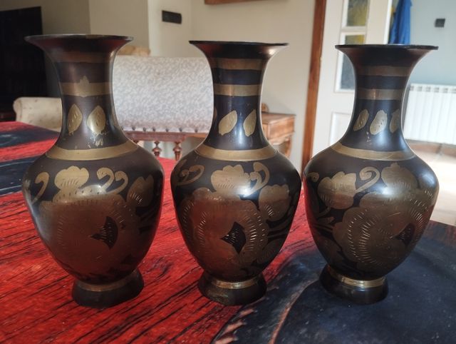 Lote 3 jarrones de laton antiguos