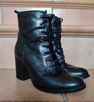 Botas tacón negras 
