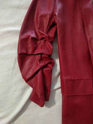 Chaqueta roja,,mujer,