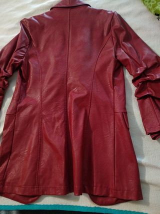 Chaqueta roja,,mujer,