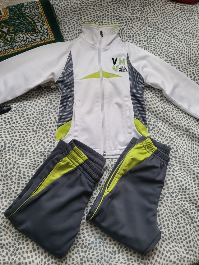 Uniforme CES Vega Media T2