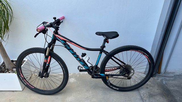 Bicicleta montaña mujer. 