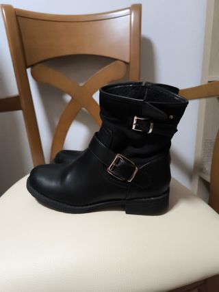 Botines negros