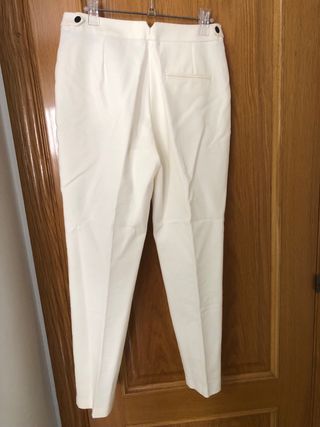 Pantalón pinzas Mango